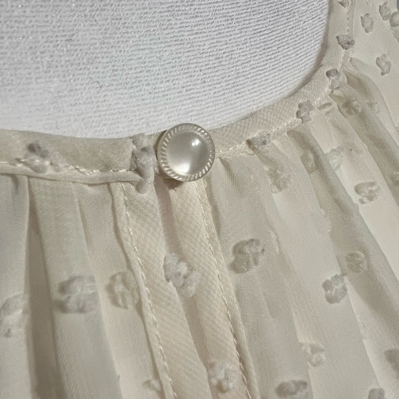 #006 Polka Dot Print Blouse - Picture 4 of 6